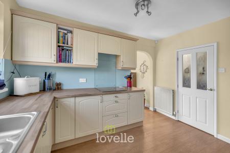 4 bedroom Detached house for sale in Waltham Road, Scartho, Grimsby, DN33