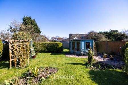 4 bedroom Detached house for sale in Waltham Road, Scartho, Grimsby, DN33