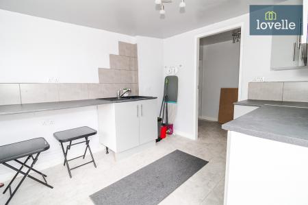 3 bedroom Detached bungalow for sale in Beaumonde, Holton-le-Clay, DN36
