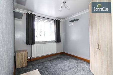 3 bedroom Detached bungalow for sale in Beaumonde, Holton-le-Clay, DN36