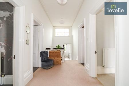 6 bedroom Semi-detached house for sale in Abbey Drive West, Grimsby, DN32