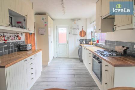 3 bedroom Semi-detached house for sale in Lime Grove, Louth, LN11