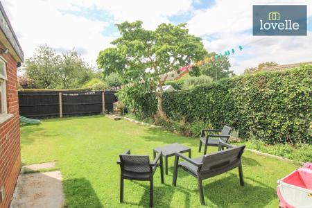 3 bedroom Semi-detached house for sale in Lime Grove, Louth, LN11