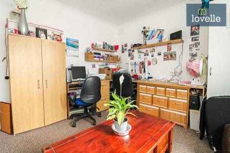 3 bedroom Semi-detached bungalow for sale in Westwood Road, Healing, DN41