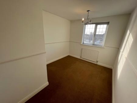 3 bedroom Detached house to let in Whimbrel Way, New Waltham, DN36