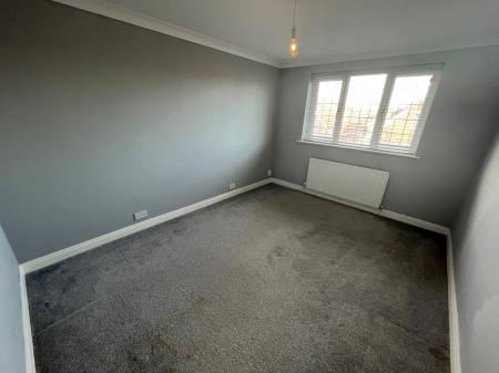 3 bedroom Detached house to let in Whimbrel Way, New Waltham, DN36