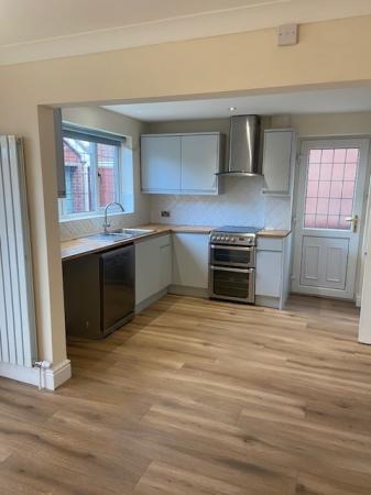 3 bedroom Detached house to let in Whimbrel Way, New Waltham, DN36