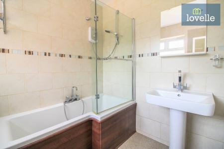 4 bedroom Detached bungalow for sale in Furze Lane, Legbourne, LN11