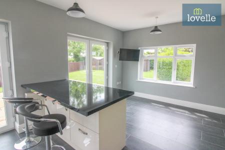 4 bedroom Detached bungalow for sale in Furze Lane, Legbourne, LN11