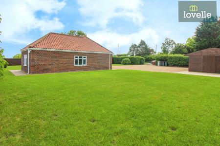 4 bedroom Detached bungalow for sale in Furze Lane, Legbourne, LN11