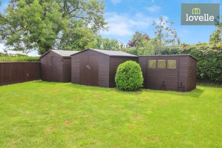 4 bedroom Detached bungalow for sale in Furze Lane, Legbourne, LN11
