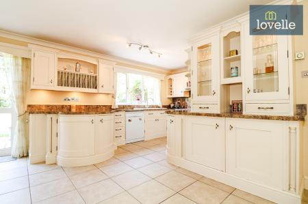 5 bedroom Detached house for sale in Nooking Lane, Aylesby, DN37