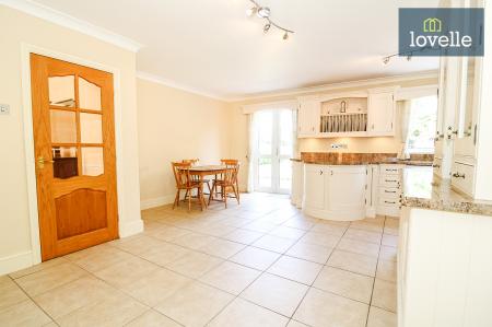 5 bedroom Detached house for sale in Nooking Lane, Aylesby, DN37