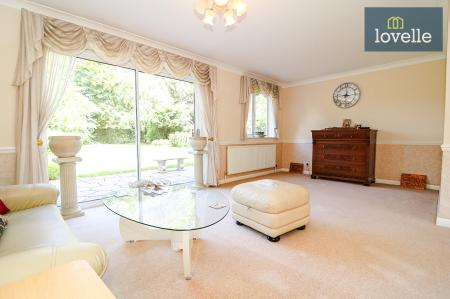 5 bedroom Detached house for sale in Nooking Lane, Aylesby, DN37