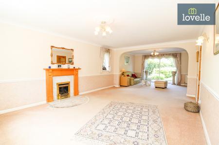 5 bedroom Detached house for sale in Nooking Lane, Aylesby, DN37