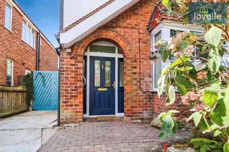 3 bedroom Semi-detached house for sale in Cragston Avenue, Grimsby, DN33