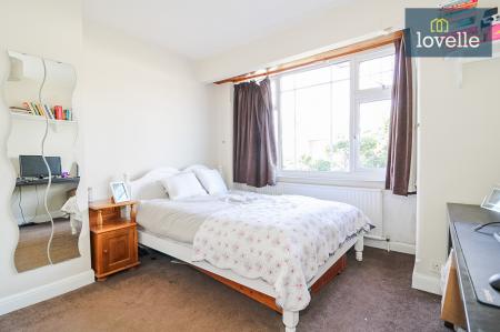 3 bedroom Semi-detached house for sale in Cragston Avenue, Grimsby, DN33