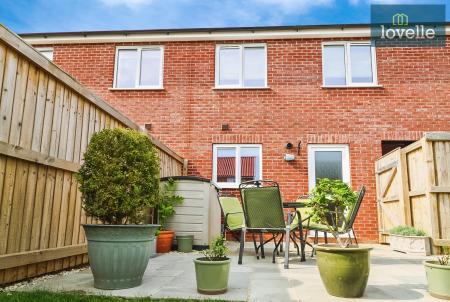 3 bedroom Terraced House for sale in Meadowsweet Way, Healing, DN41