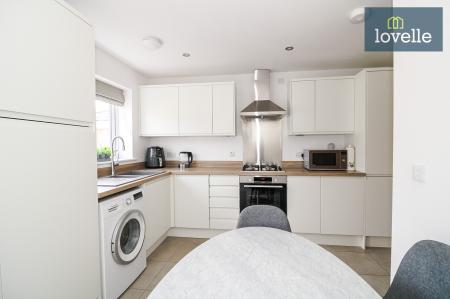 3 bedroom Terraced House for sale in Meadowsweet Way, Healing, DN41