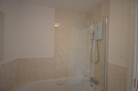 2 bedroom Terraced House to let in Holyoake Road, Grimsby, DN32