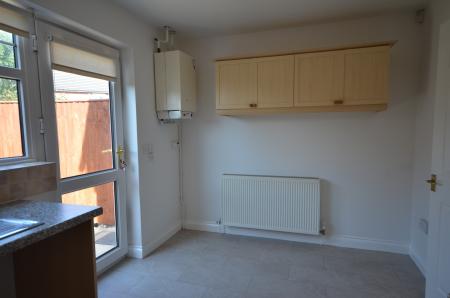 2 bedroom Terraced House to let in Holyoake Road, Grimsby, DN32