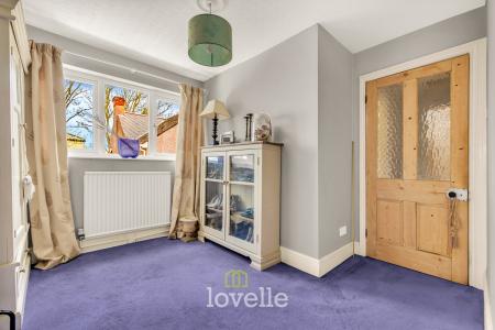 5 bedroom End of terrace house for sale in Abbey Road, Grimsby, DN32