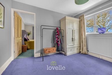 5 bedroom End of terrace house for sale in Abbey Road, Grimsby, DN32