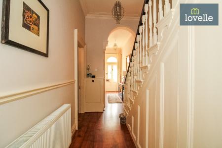 5 bedroom End of terrace house for sale in Abbey Road, Grimsby, DN32