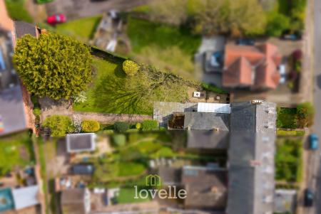 5 bedroom End of terrace house for sale in Abbey Road, Grimsby, DN32