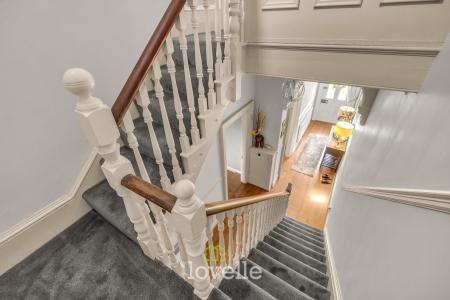 5 bedroom End of terrace house for sale in Abbey Road, Grimsby, DN32