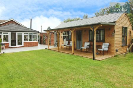 2 bedroom Semi-detached bungalow for sale in Jubilee Road, North Somercotes, LN11