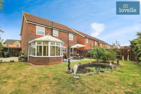 4 bedroom Detached house for sale in Stroykins Close, Grimsby, DN34