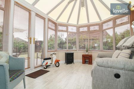 4 bedroom Detached house for sale in Stroykins Close, Grimsby, DN34