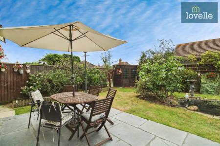 4 bedroom Detached house for sale in Stroykins Close, Grimsby, DN34