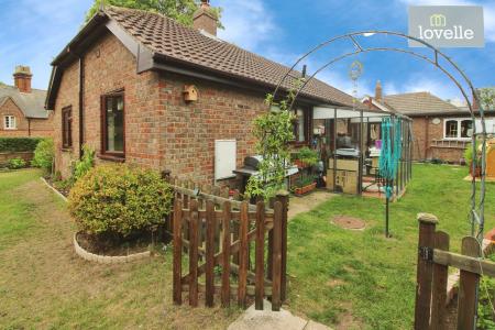 2 bedroom Detached bungalow for sale in Main Road, Saltfleet, LN11