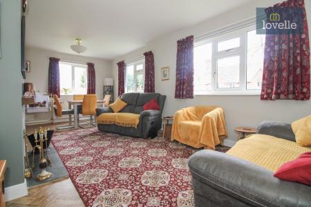 2 bedroom Detached bungalow for sale in Main Road, Saltfleet, LN11