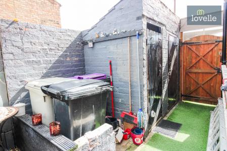 2 bedroom Semi-detached house for sale in St Michaels Road, Louth, LN11