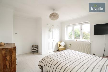 3 bedroom Detached house for sale in Little Becks, Laceby, DN37