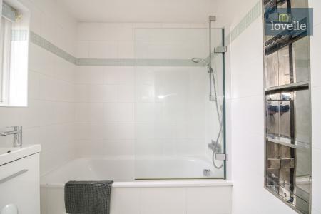 3 bedroom Detached house for sale in Little Becks, Laceby, DN37