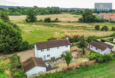 3 bedroom Detached house for sale in Little Becks, Laceby, DN37