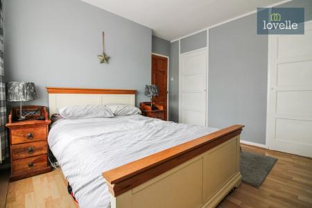 3 bedroom Semi-detached house for sale in Fury Avenue, Grimoldby, LN11