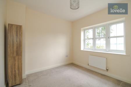 3 bedroom Semi-detached house for sale in Poachers Rise, Stallingborough, DN41