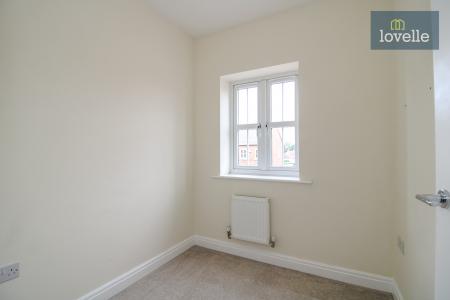 3 bedroom Semi-detached house for sale in Poachers Rise, Stallingborough, DN41