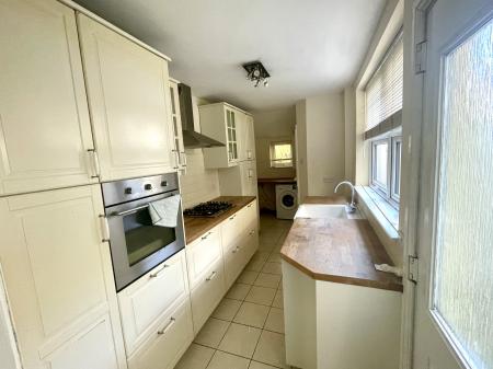 3 bedroom Terraced House to let in Sidney Street, Grimsby, DN35