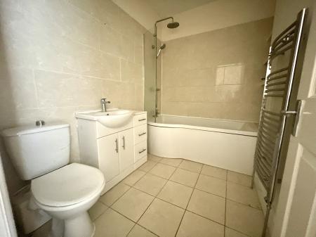 3 bedroom Terraced House to let in Sidney Street, Grimsby, DN35