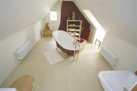 6 bedroom Detached house for sale in Church End, North Somercotes, LN11