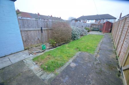 2 bedroom End of terrace house to let in Helene Grove, Grimsby, DN32
