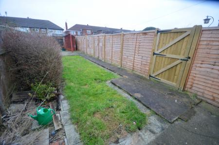 2 bedroom End of terrace house to let in Helene Grove, Grimsby, DN32