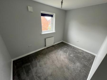 3 bedroom End of terrace house to let in Silver Birch Place, Grimsby, DN34