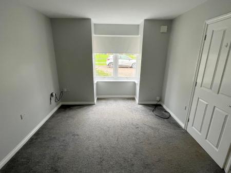 3 bedroom End of terrace house to let in Silver Birch Place, Grimsby, DN34